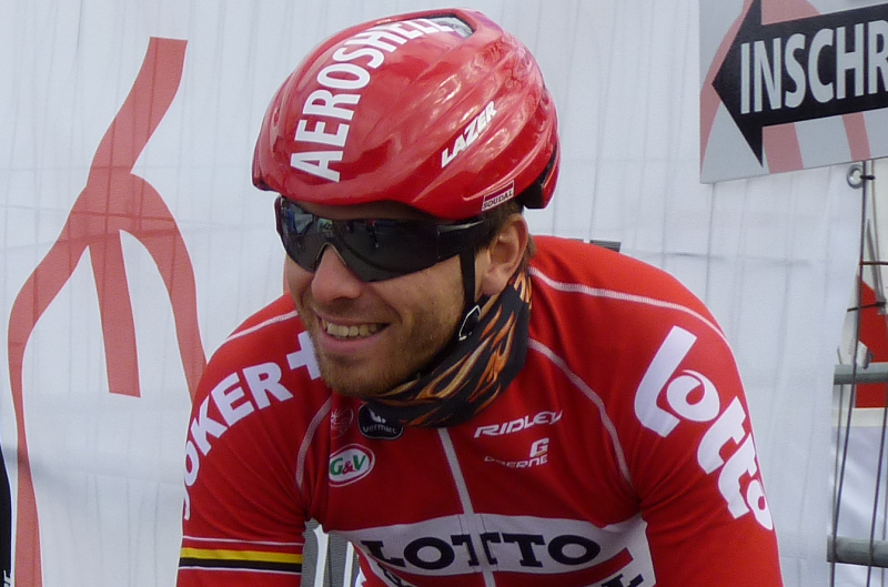 Kris Boeckmans naar ziekenhuis na zware val in Vuelta